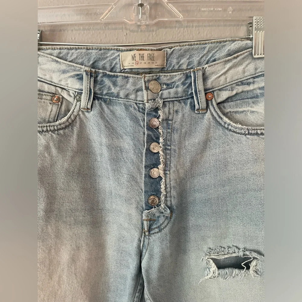 We The‎ Free Rolling On The River Light Wash Distressed Crop Jeans Size 26 - Picture 2 of 10